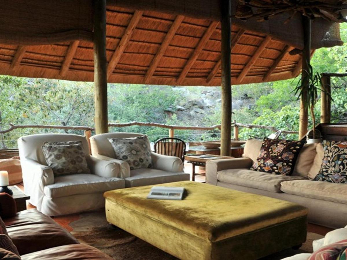 Buffalo Ridge Safari Lodge Reserva de Madikwe Exterior foto