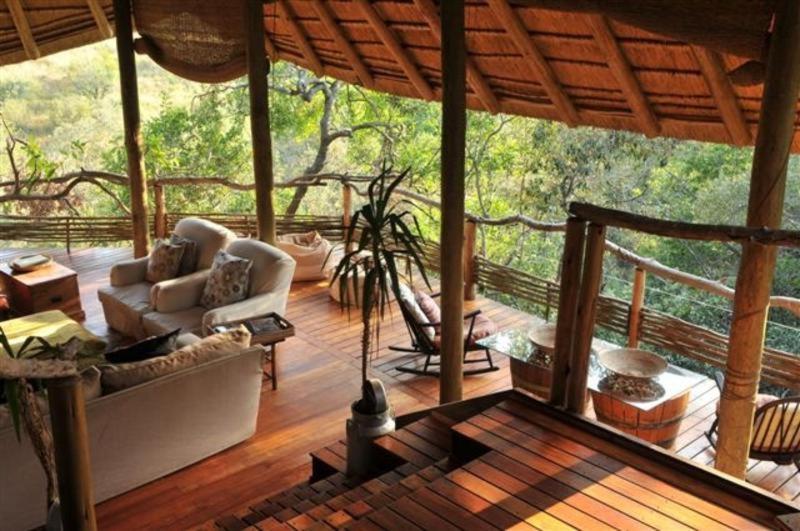 Buffalo Ridge Safari Lodge Reserva de Madikwe Exterior foto