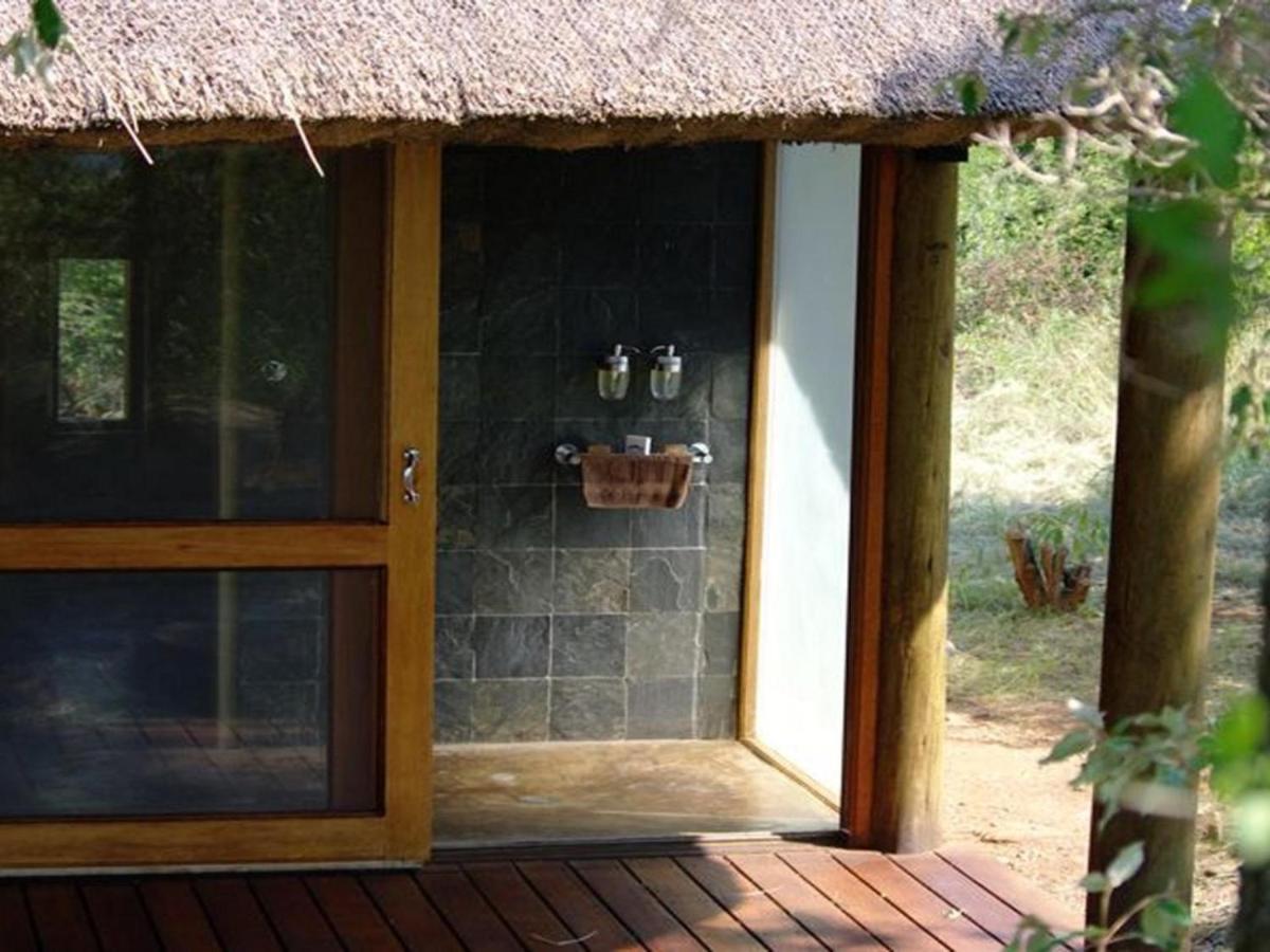 Buffalo Ridge Safari Lodge Reserva de Madikwe Exterior foto